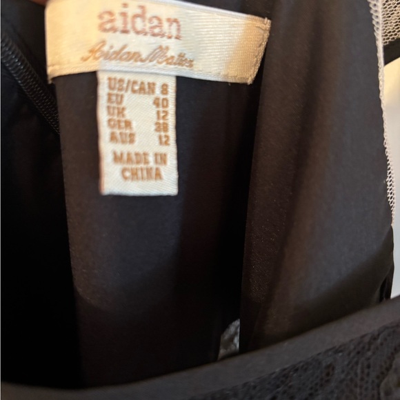 Aidan Mattox black lace cap sleeve dress, size 8 - Picture 6 of 7